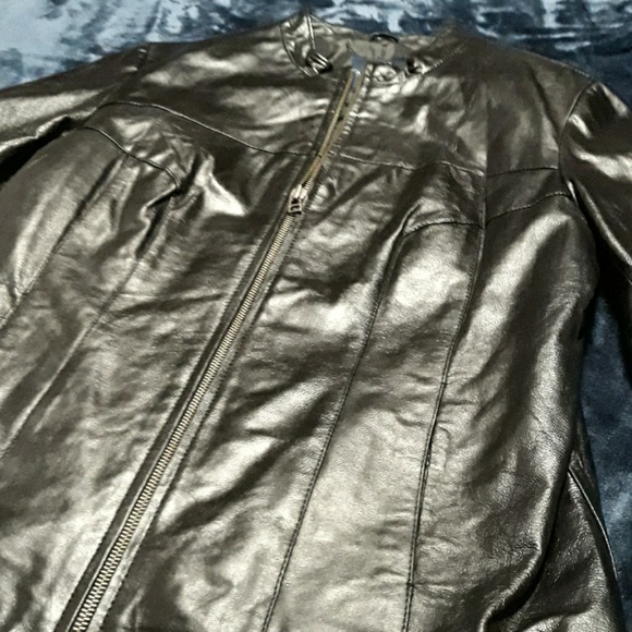 Black leather jacket - Picture 1 of 5